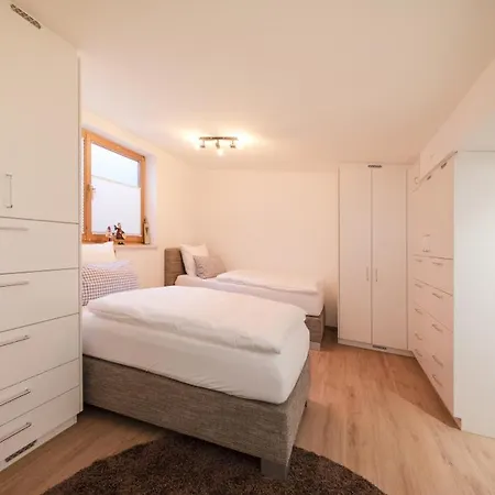 14 Mit Infrarotkabine Prázdninový dům